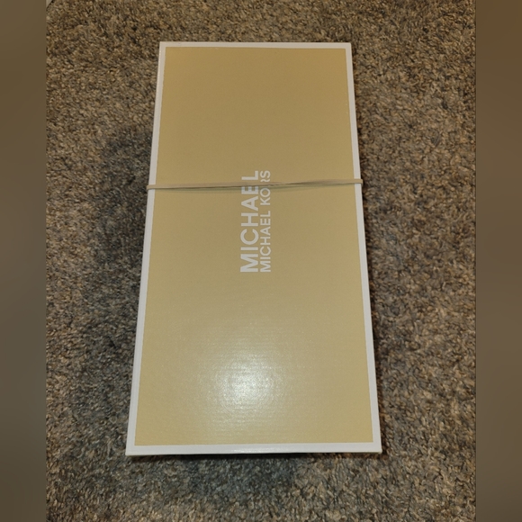 NEW Michael Kors Ingrid woven leather mules - Picture 4 of 4